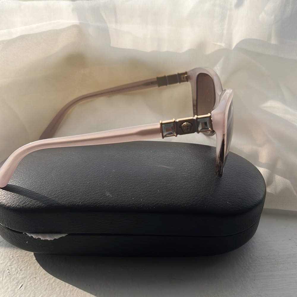 Versace sunglasses - Picture 4 of 5
